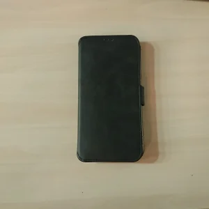 Iphone 11 Bookcase Zwart